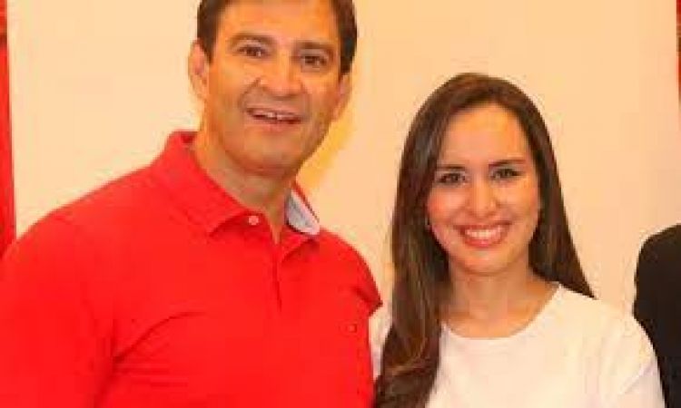 «Marito» destituye a esposa de «beto» Ovelar de Itaipu