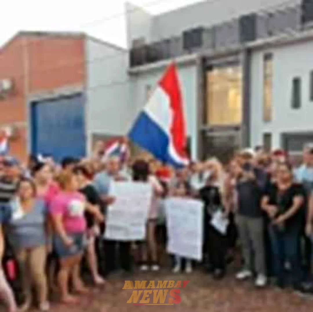 Vecinos de Ñemby se manifiestan en contra del traslado de oficinas del INDI a la ciudad