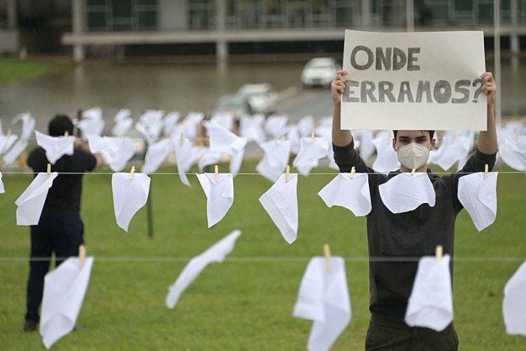 Covid: Brasil registra 153 muertes en 24 horas