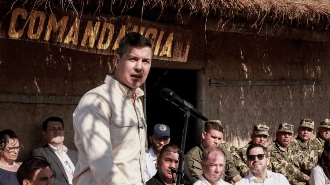 Santi cumple agenda en el Chaco y pasa por alto la manifestación juvenil y represión policial