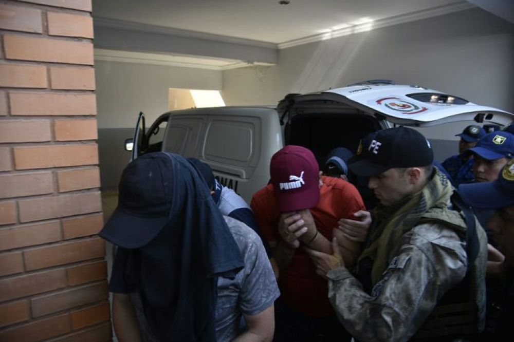 Fiscalía se equivocó en un apellido y encarceló a un comisario inocente