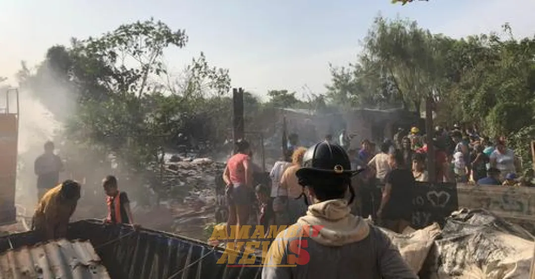 Incendio consume viviendas en la zona de Cerro Guy en Asunción