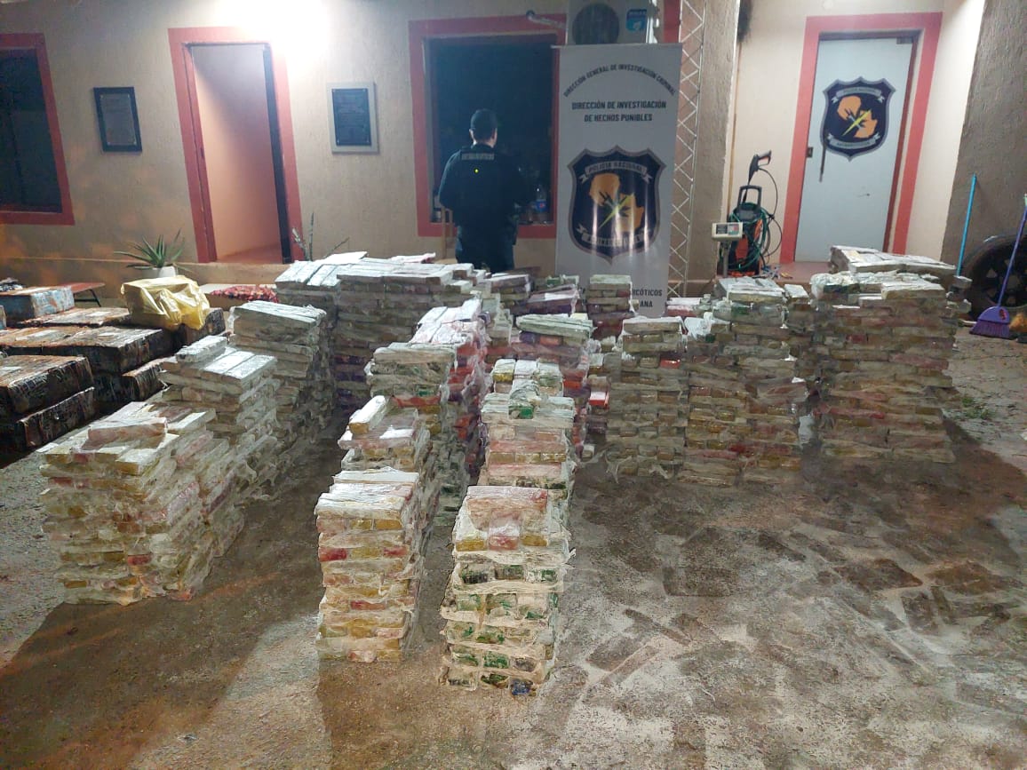 Interceptan camión que transportaba más de 1.300 kilos de marihuana en Ciudad del Este