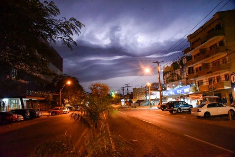 Algunas precipitaciones y leve descenso de temperatura se prevé para este domingo
