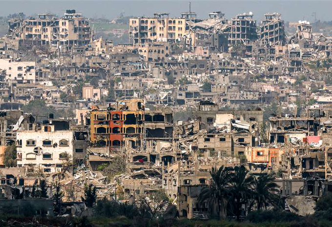 Dos médicos franceses cuentan la "indescriptible" situación de los hospitales en Gaza
