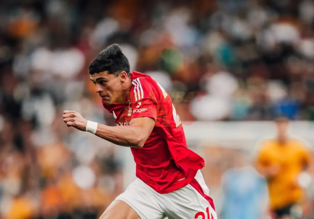 Ramón Sosa suma minutos con el Forest 49 días después
