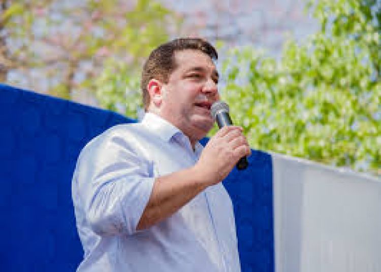 Norman Harrison confirma que no pugnará por la presidencia de la República