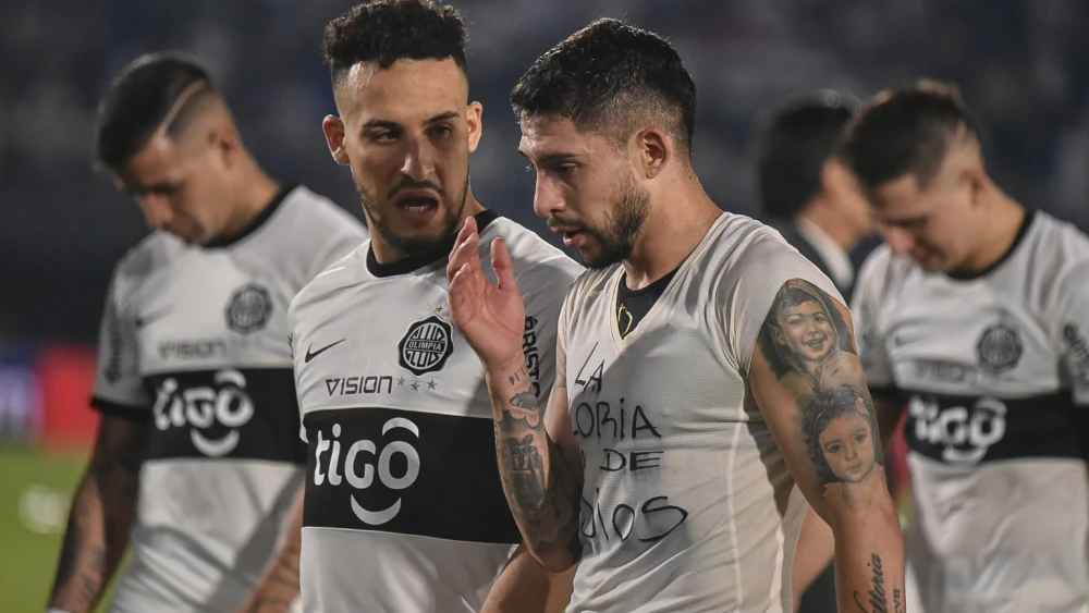 Olimpia posterga dos partidos por el torneo local