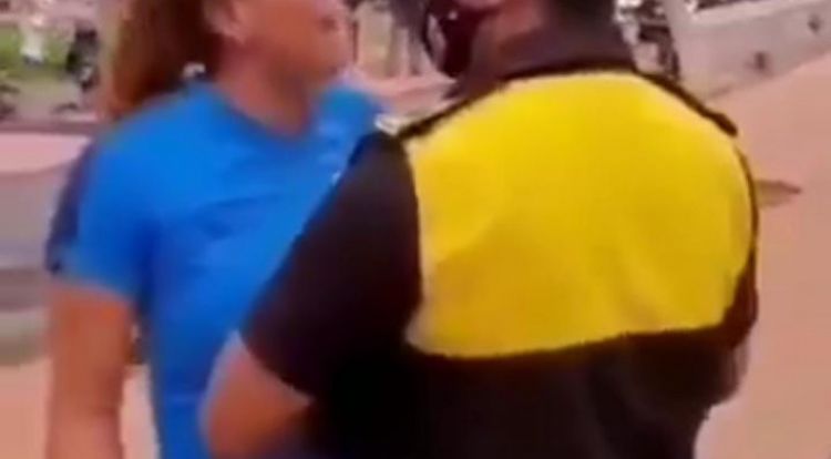 Mujer se enfrentó a agente de la PMT por no querer usar tapabocas