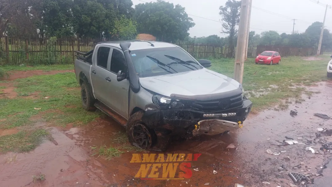 Choque de dos vehículos deja un fallecido en Santa Rosa del Aguaray