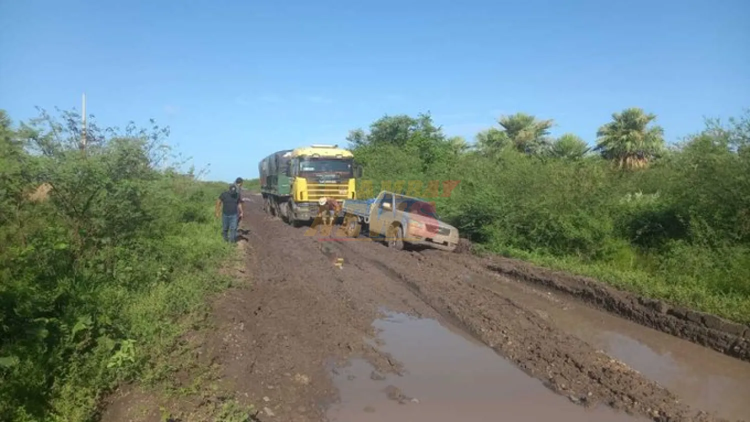 Itacuá otra vez aislada por el mal estado del camino