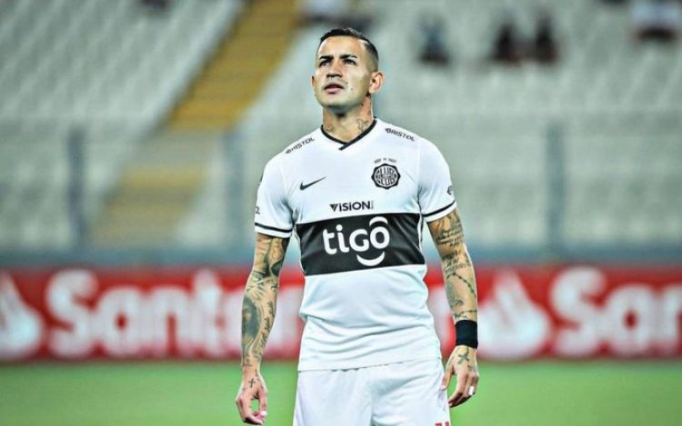 Dinamo de Kiev pidió a la FIFA levantar sanción a Olimpia