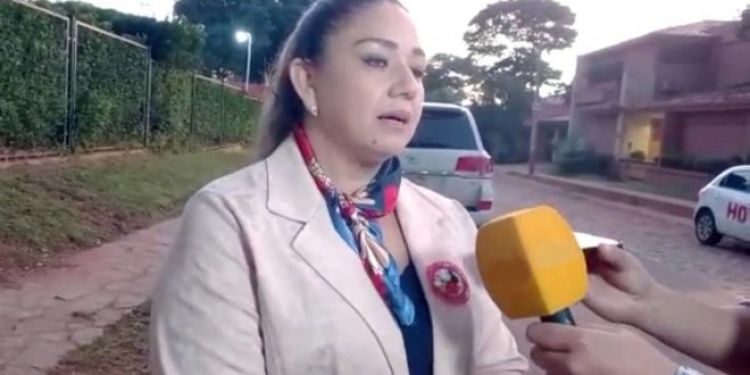 MEC pide a los padres involucrarse en la lucha contra las amenazas en colegios