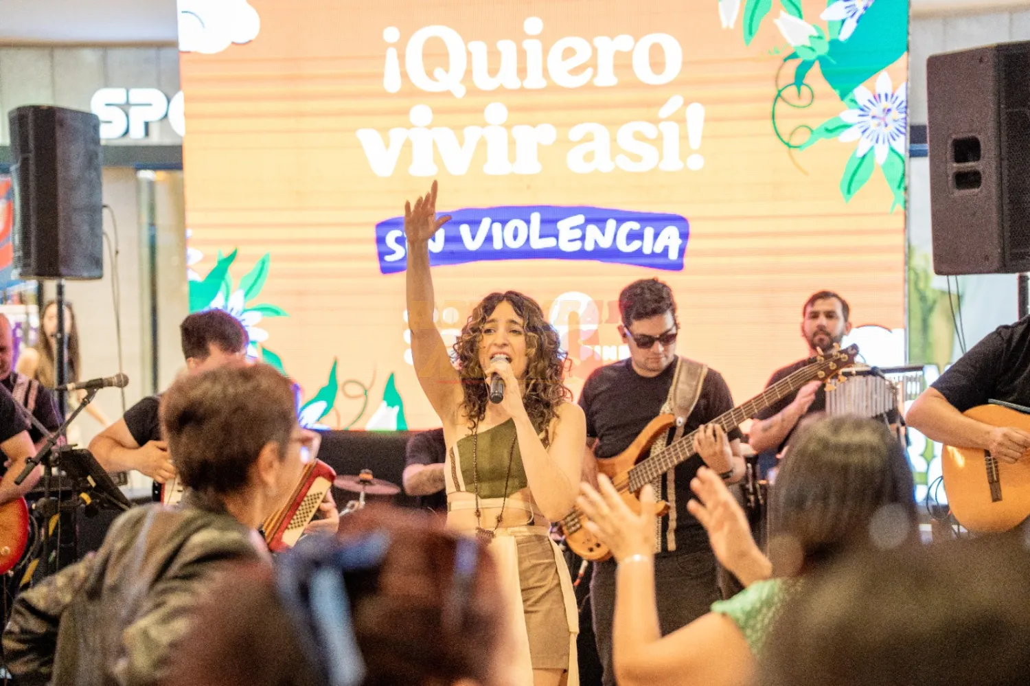 Dalma Ferreira y Bohemia Guaraní ofrecieron concierto en el cierre de la campaña “¡Quiero vivir así! #SinViolencia”