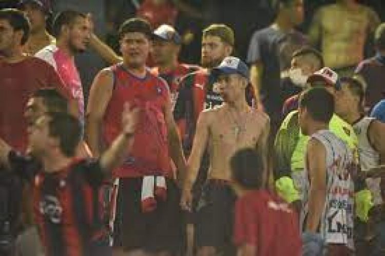 Suspenden a hinchadas organizadas de Cerro Porteño por 8 meses