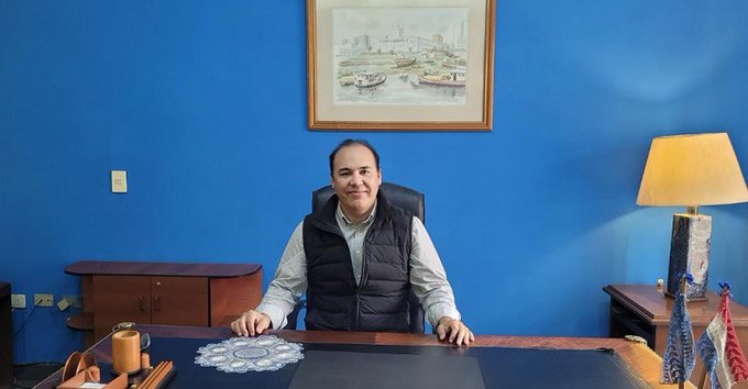 Cuatro senadores liberales presentan denuncia contra Hugo Fleitas