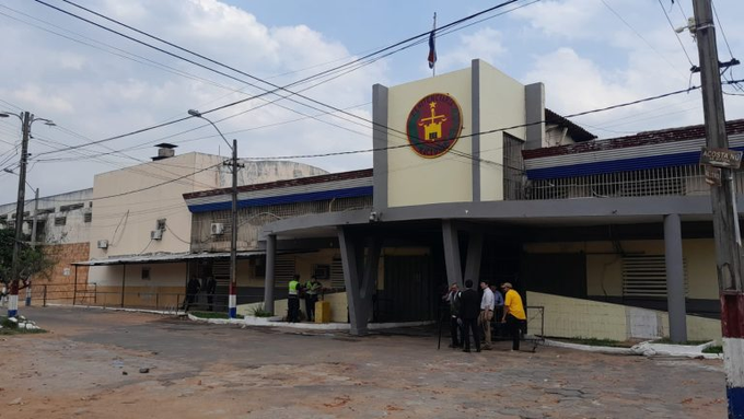 Guardias de Tacumbú se niegan a ingresar al penal por «falta de garantías»