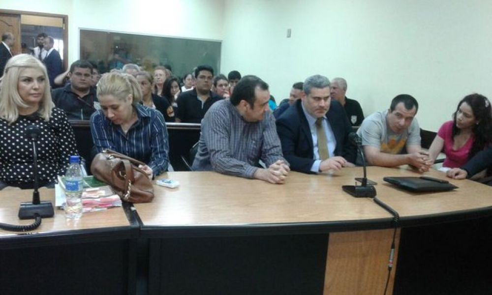 Ratificar sentencia a autores y cómplices del crimen de Doutreleau