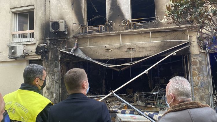 Al menos 7 muertos en incendio de edificio en Francia