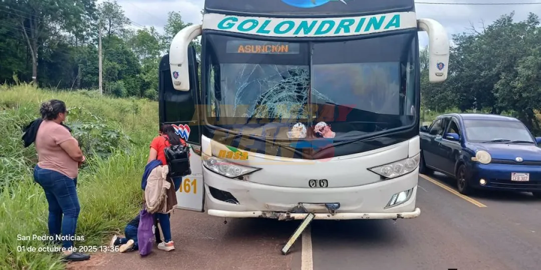 Motociclista fallece tras ser embestido por bus de larga distancia en San Pedro