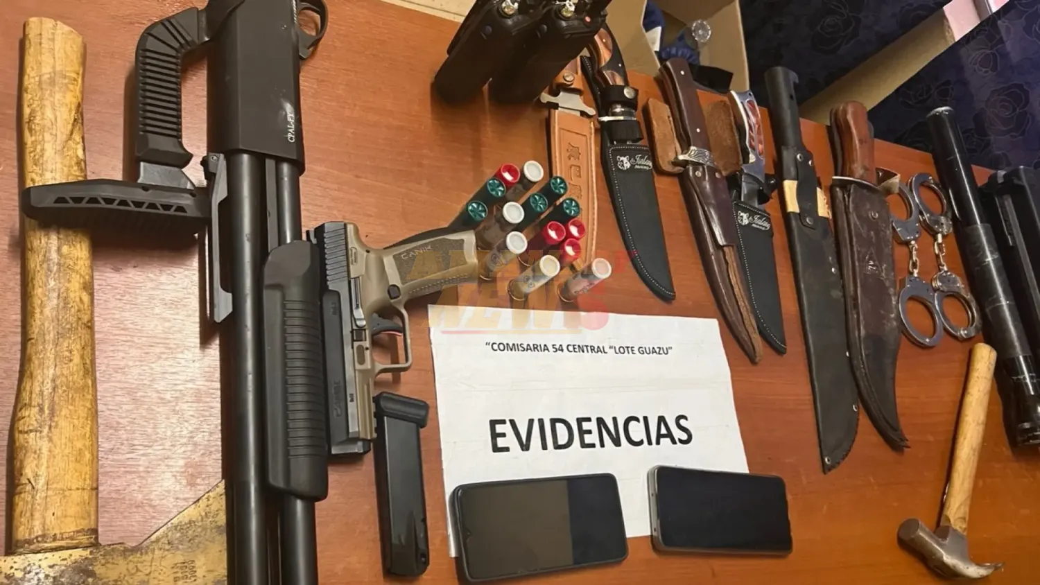 Funcionario de TSJE circulaba con un arsenal en su vehículo y quedó detenido en San Lorenzo