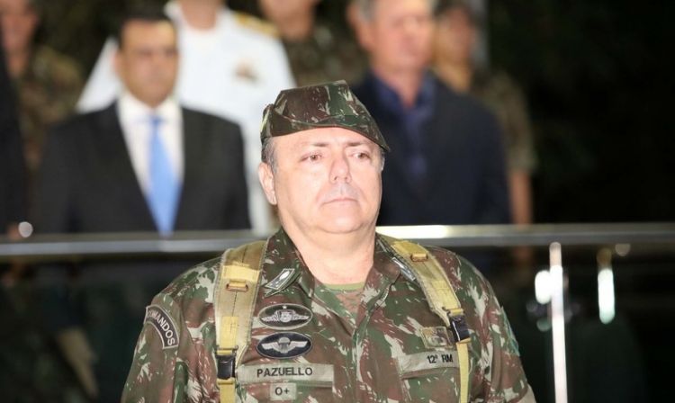 Un militar sin experiencia asume como ministro interino de Salud en Brasil