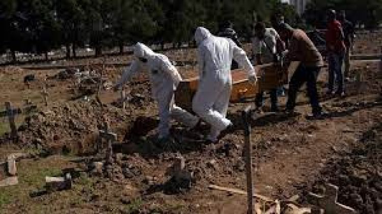 Covid-19: Brasil supera las 550.000 muertes,