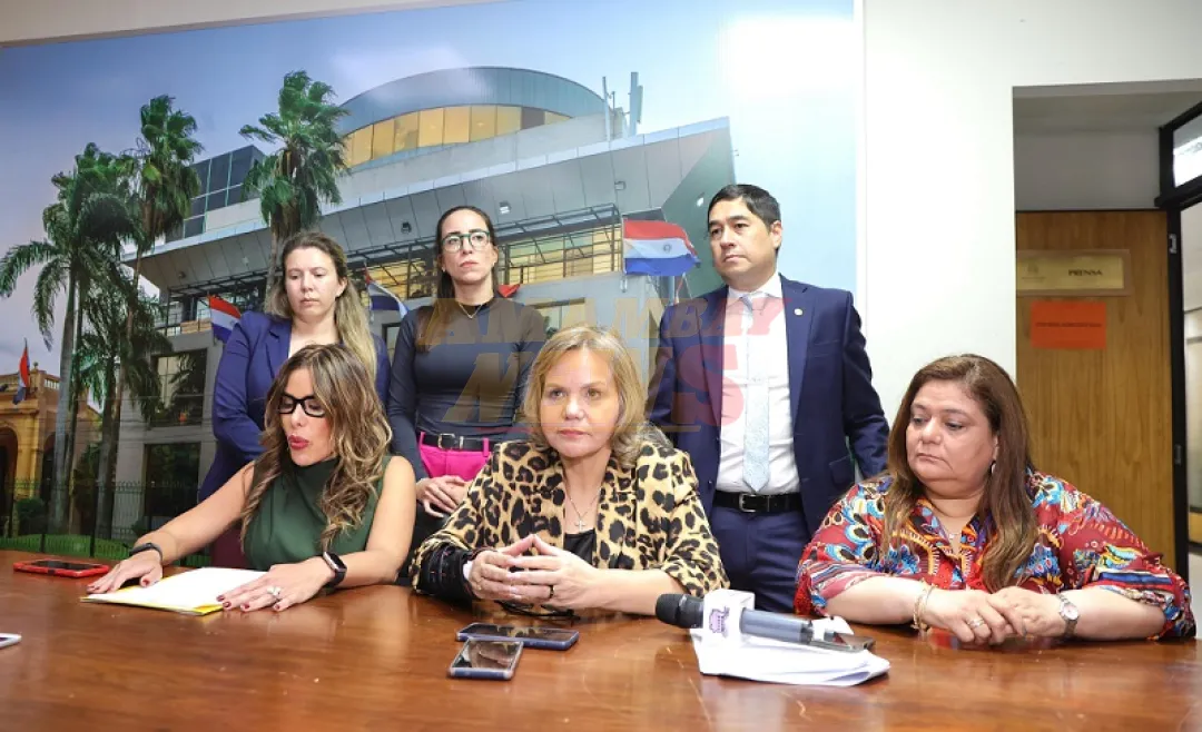 Concejalas solicitan que retiren proyecto de ley que crea el Ministerio de la Familia