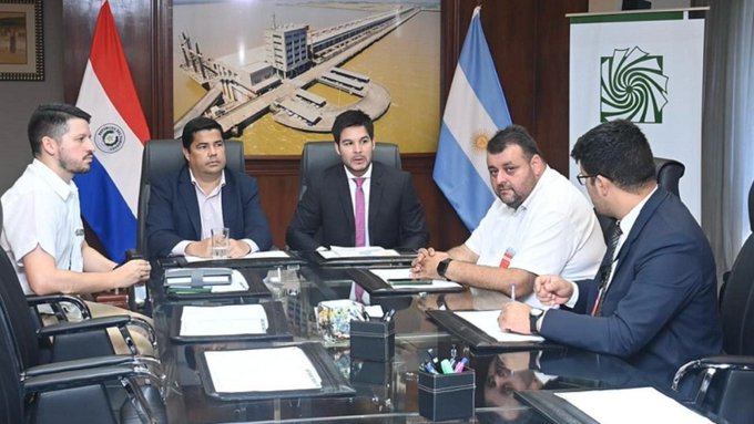 Proponen a la EBY una alianza para atender necesidades de la niñez y la adolescencia en su área de influencia