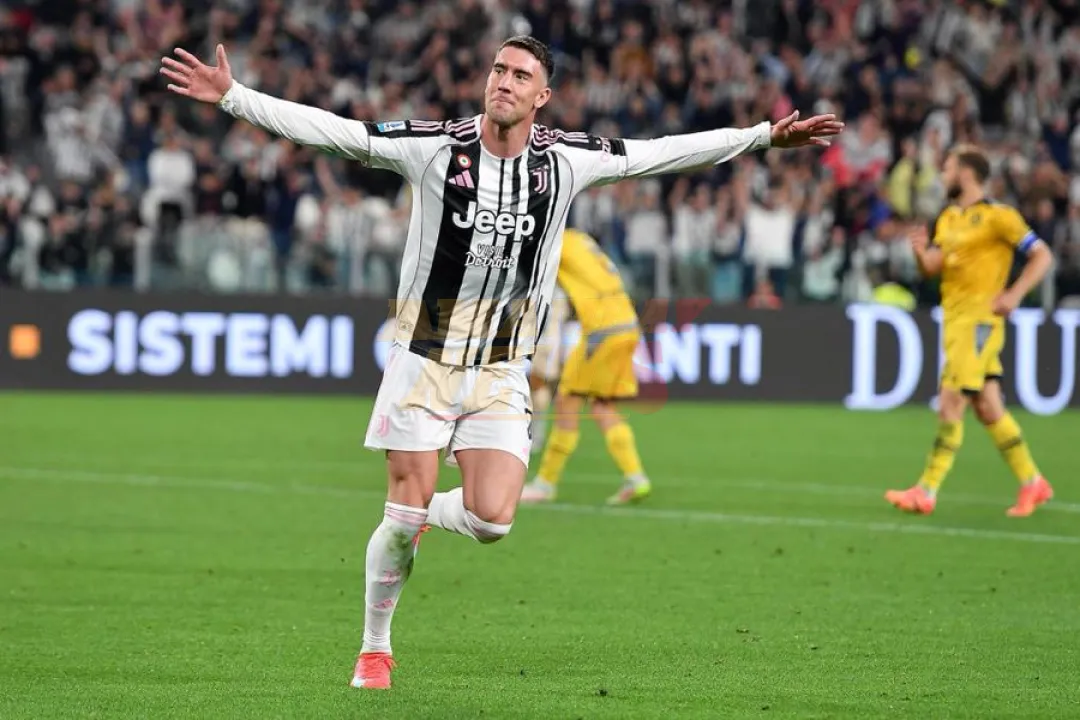Juventus supera al Udinese y mantiene viva la lucha por la Champions