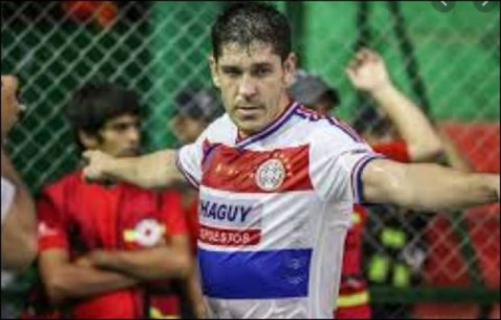 Chacho Alcaraz esta lúcido y se recupera favorablemente