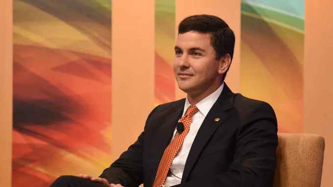 Santi anuncia “medidas extraordinarias” para ordenar finanzas públicas