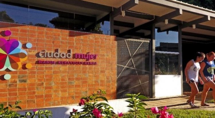 Ciudad Mujer brindó atención a 3.201 mujeres durante abril