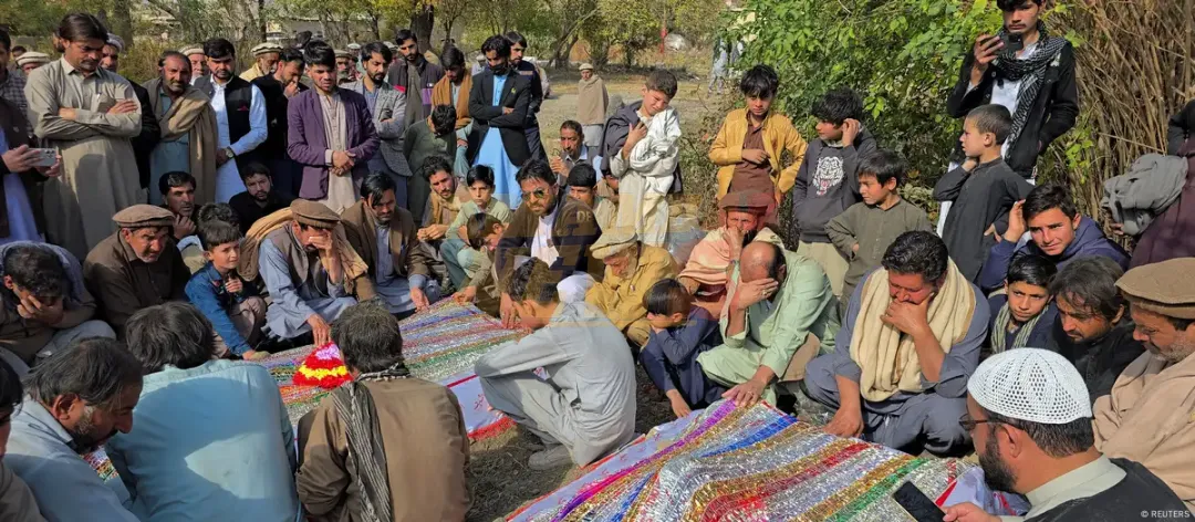 Enfrentamientos sectarios dejan 35 muertos en Pakistán