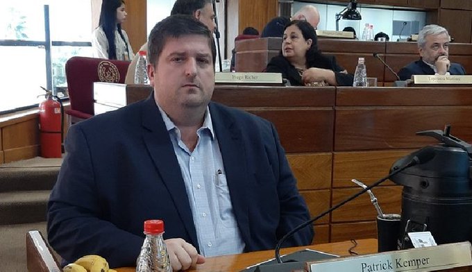 Comisión de Economía del Senado también recomienda aprobar fusión de Aduanas con la SET