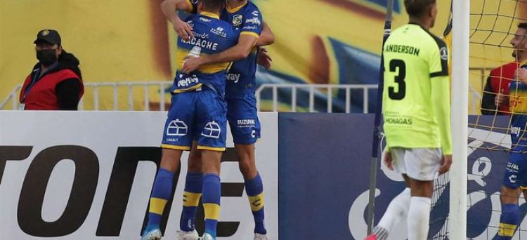 Chileno Everton goleó 3-0 al venezolano Monagas en ida de la segunda fase de la Libertadores
