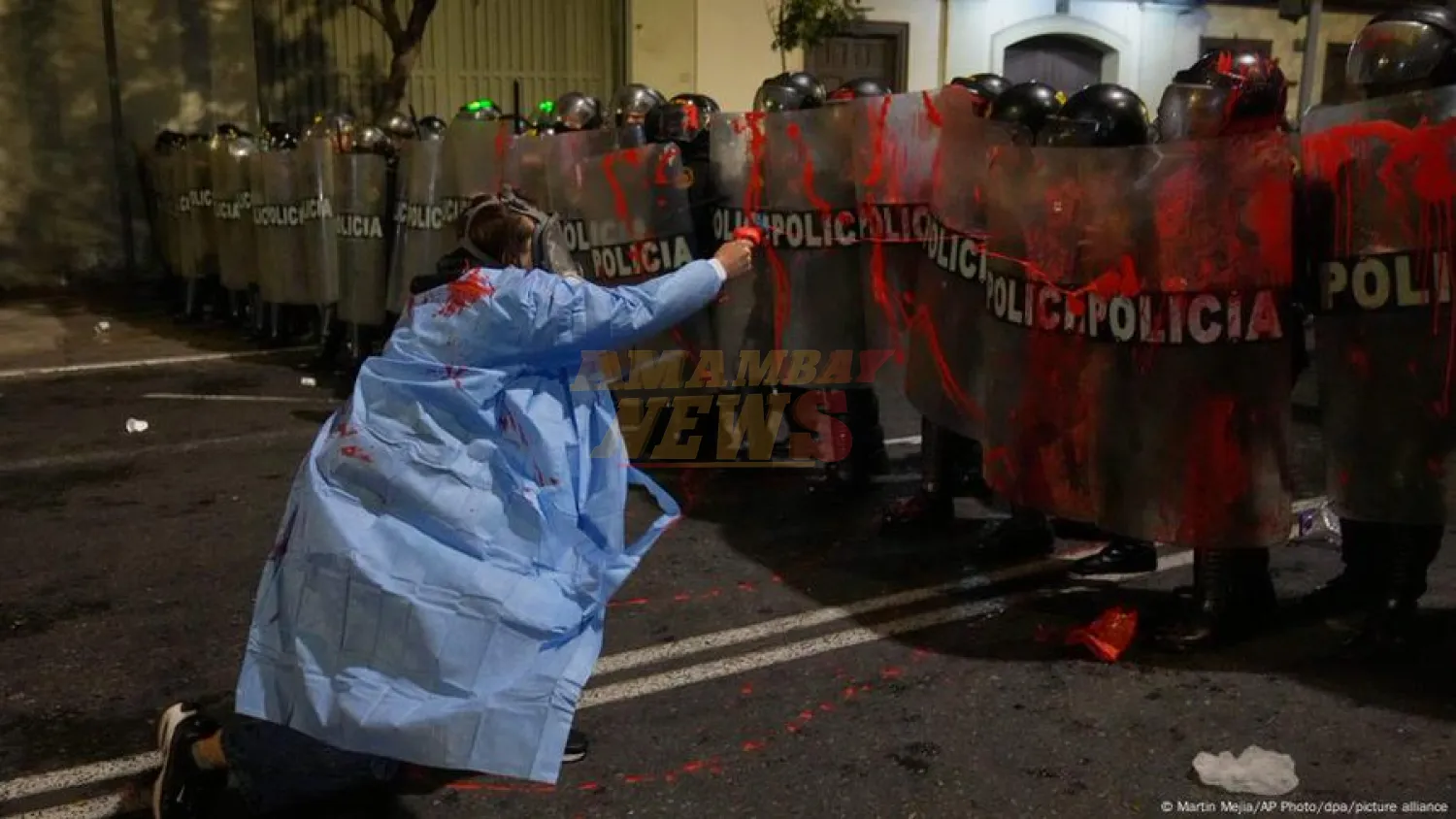 Un muerto y más de 100 heridos en protesta en Lima