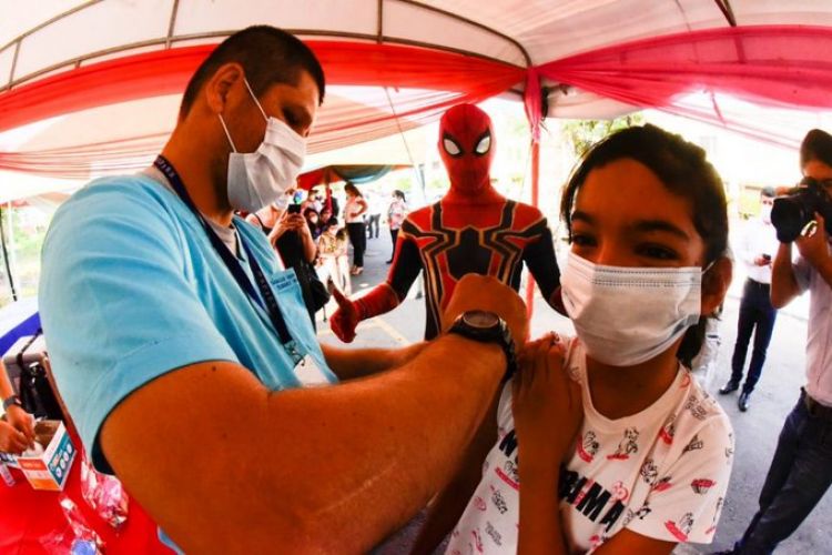 Anuncian campaña de vacunación anticovid y de otras enfermedades durante vacaciones de invierno