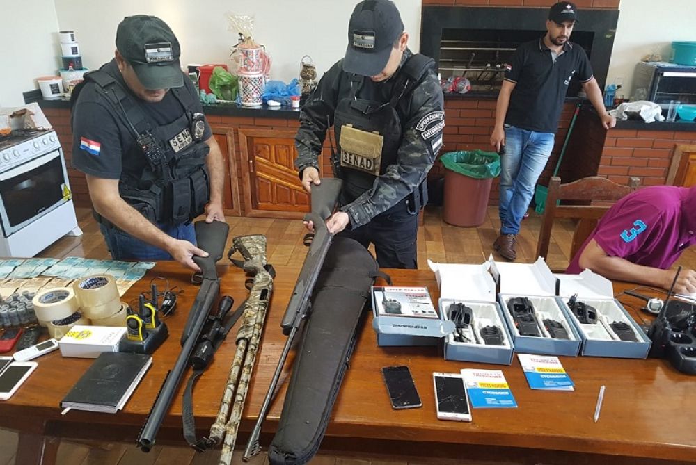 PCC: Incautan armas de grueso calibre en allanamiento en Canindeyú