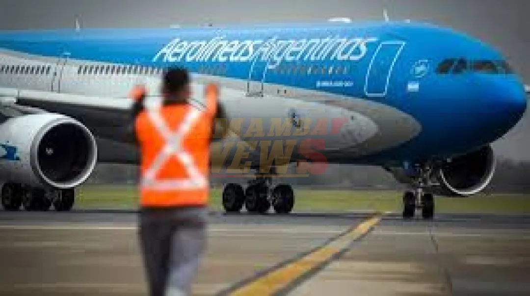 Huelga escalonada de controladores de tráfico aéreo en Argentina complica salida de vuelos