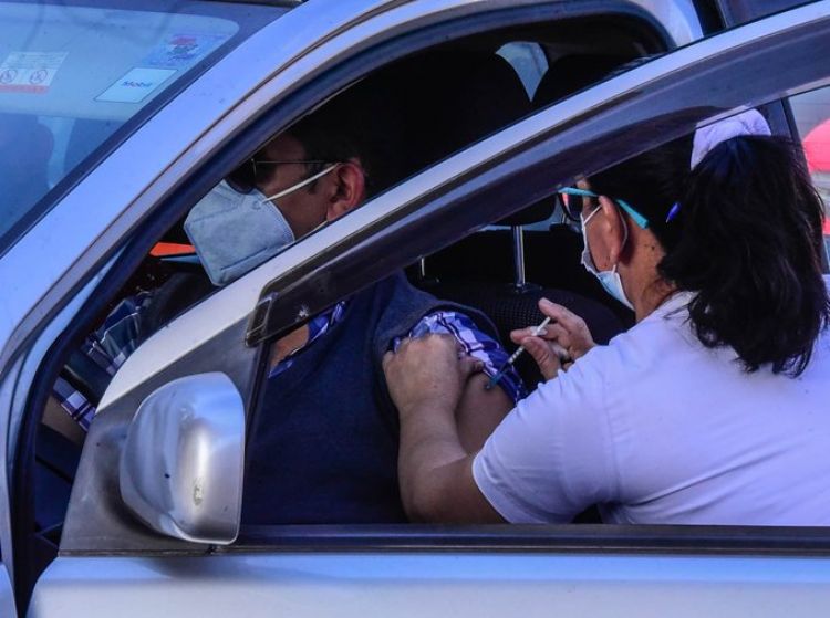Salud informa 15 fallecidos y 802 casos positivos por covid