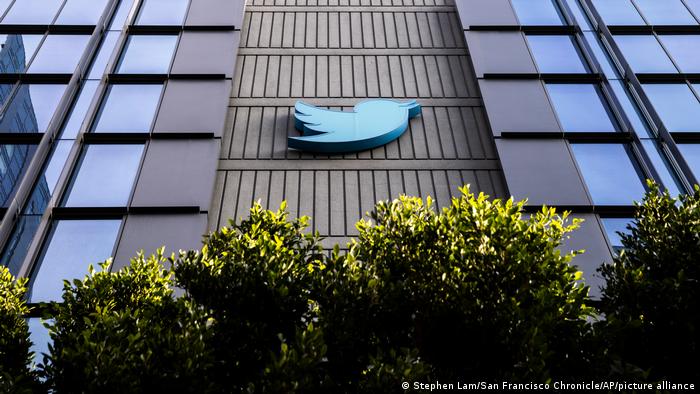 Elon Musk convierte algunas oficinas de Twitter en dormitorios para empleados