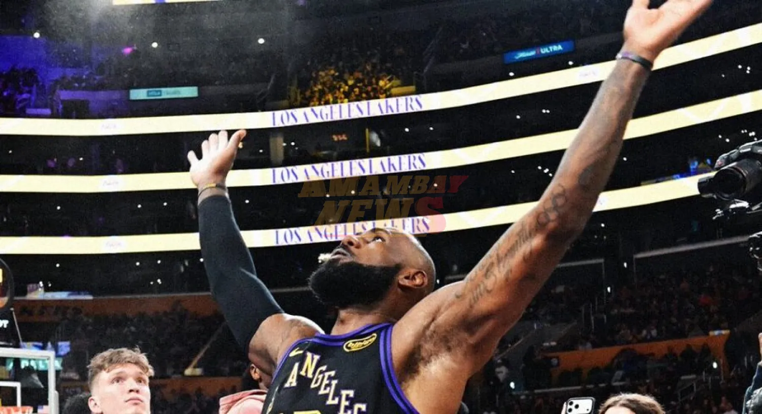 LeBron James celebra con victoria su récord de 23 temporadas en la NBA