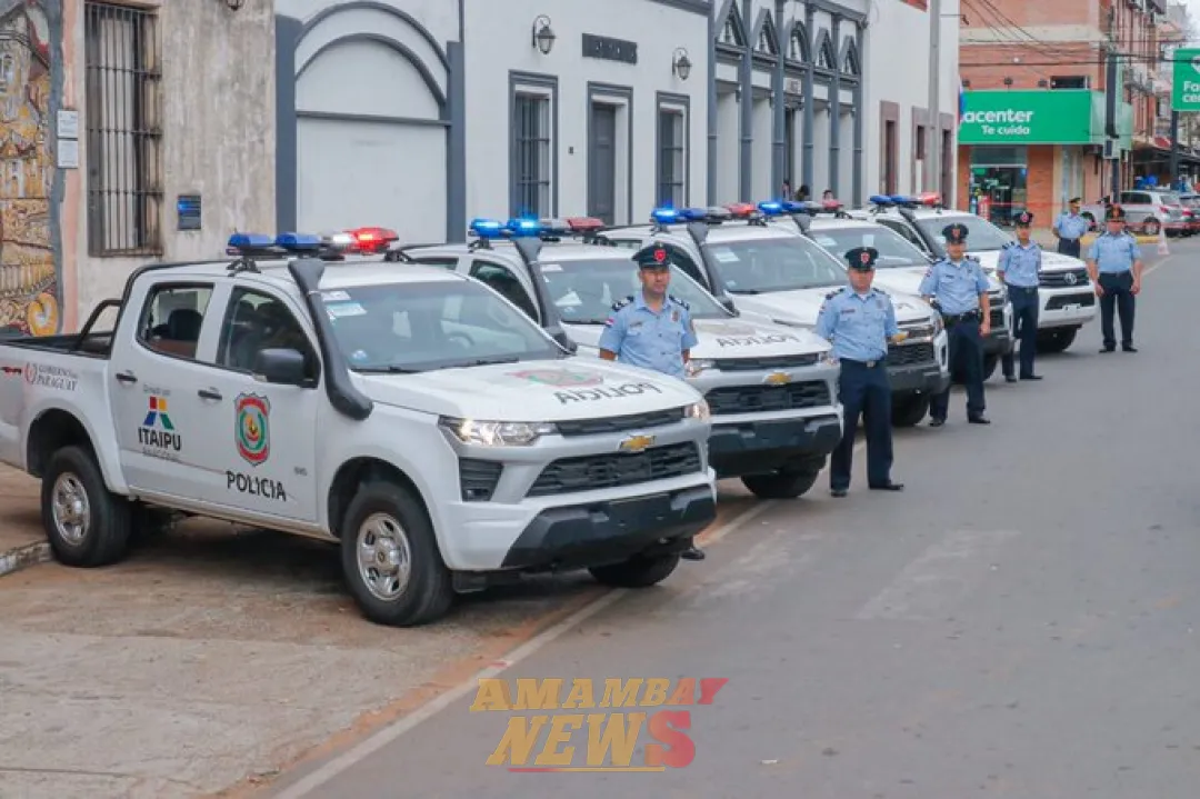 En Paraguarí y Misiones se entregaron nuevas patrulleras para el refuerzo de la seguridad