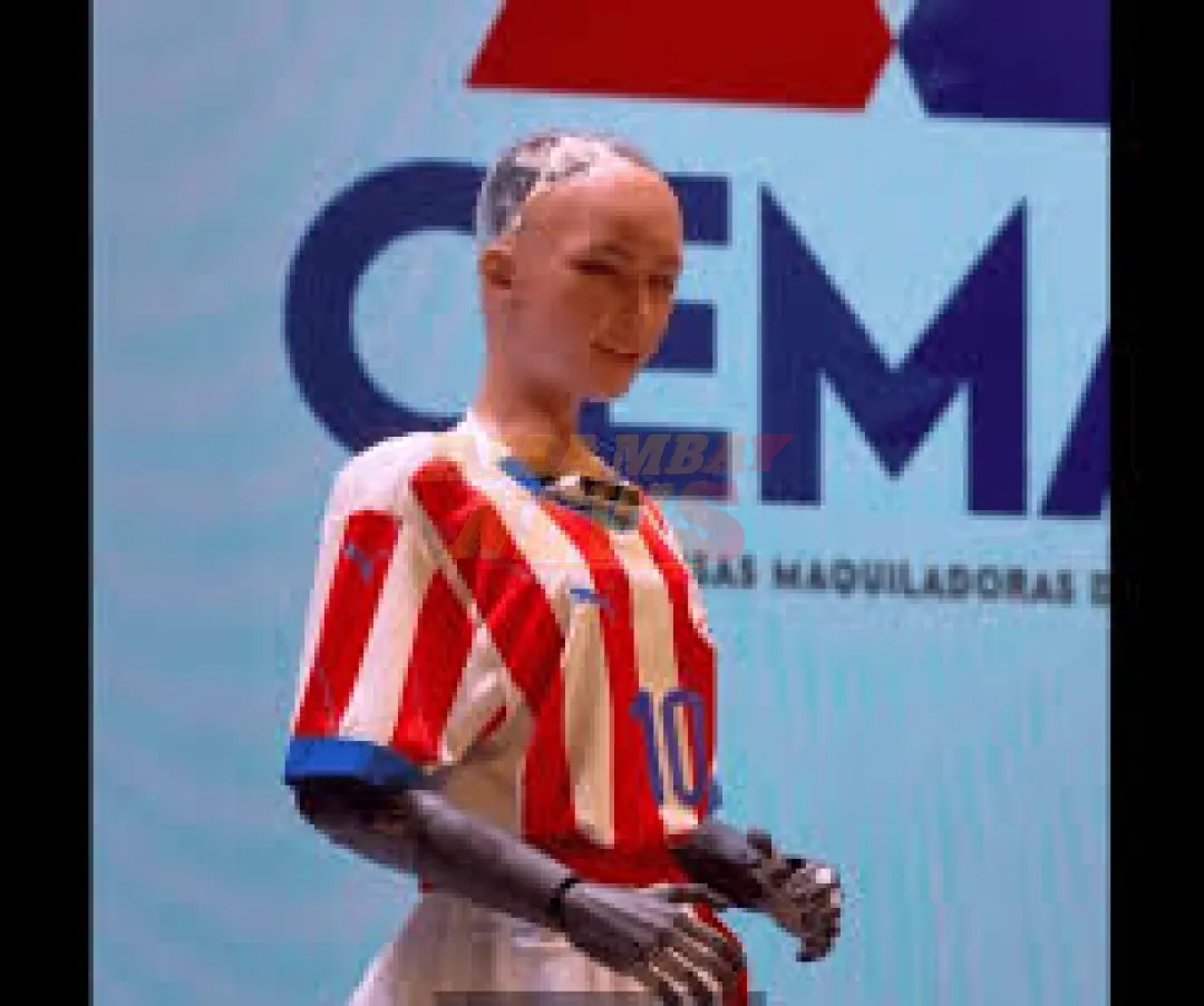Gremio maquilador presentó a Sophia, la robot humanoide que visita nuestro país