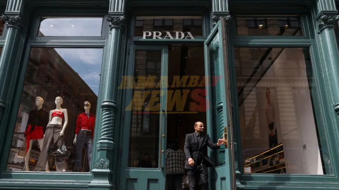 Prada compra Versace por más de mil millones de dólares