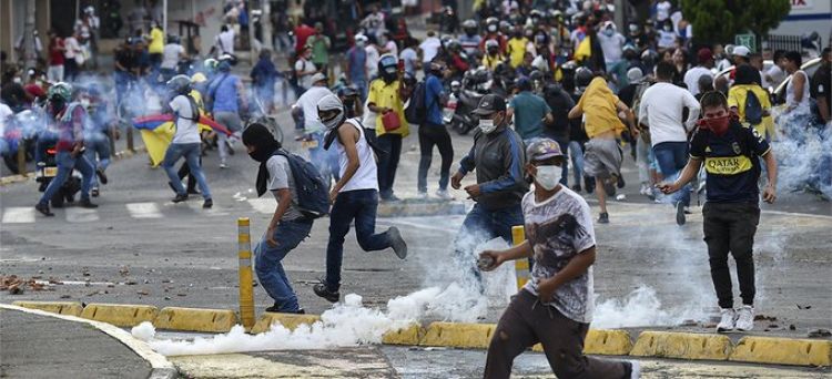 Un mes de protestas que no pierden fuerza en Colombia