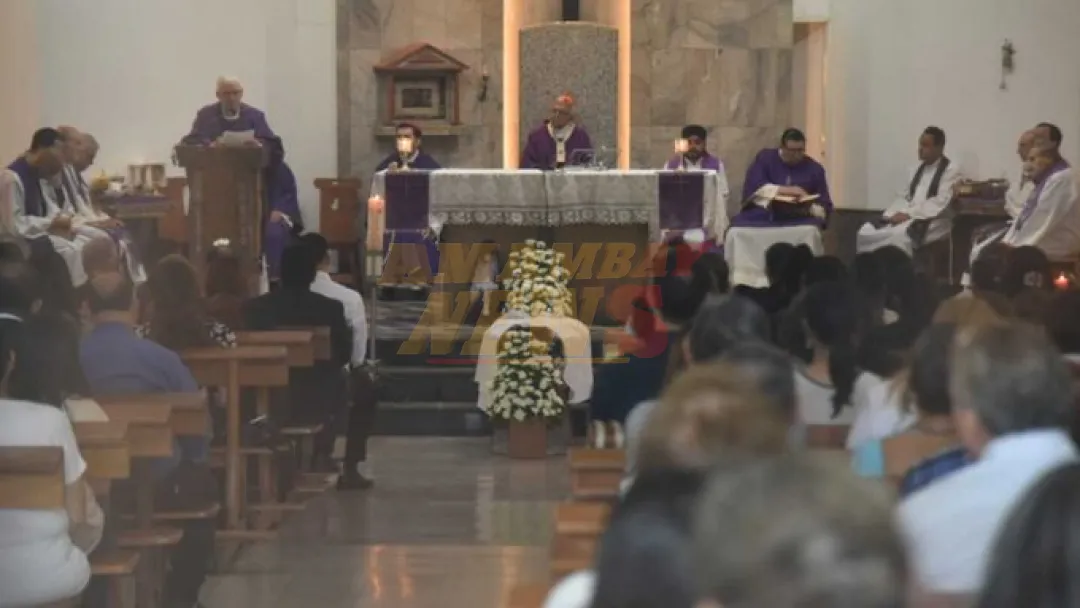 Con una última misa despiden al padre Aldo Trento antes de su entierro en la Recoleta