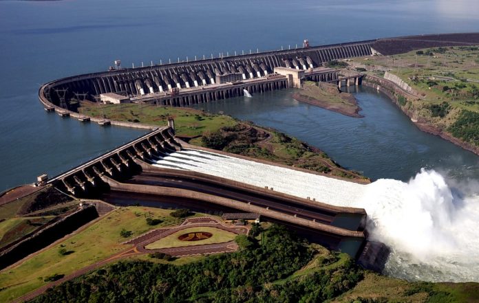 La Itaipu transfiere USD 323 millones al Estado por Anexo C