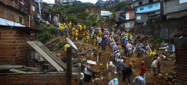 Aumentan a 28 los muertos por las lluvias en Sao Paulo